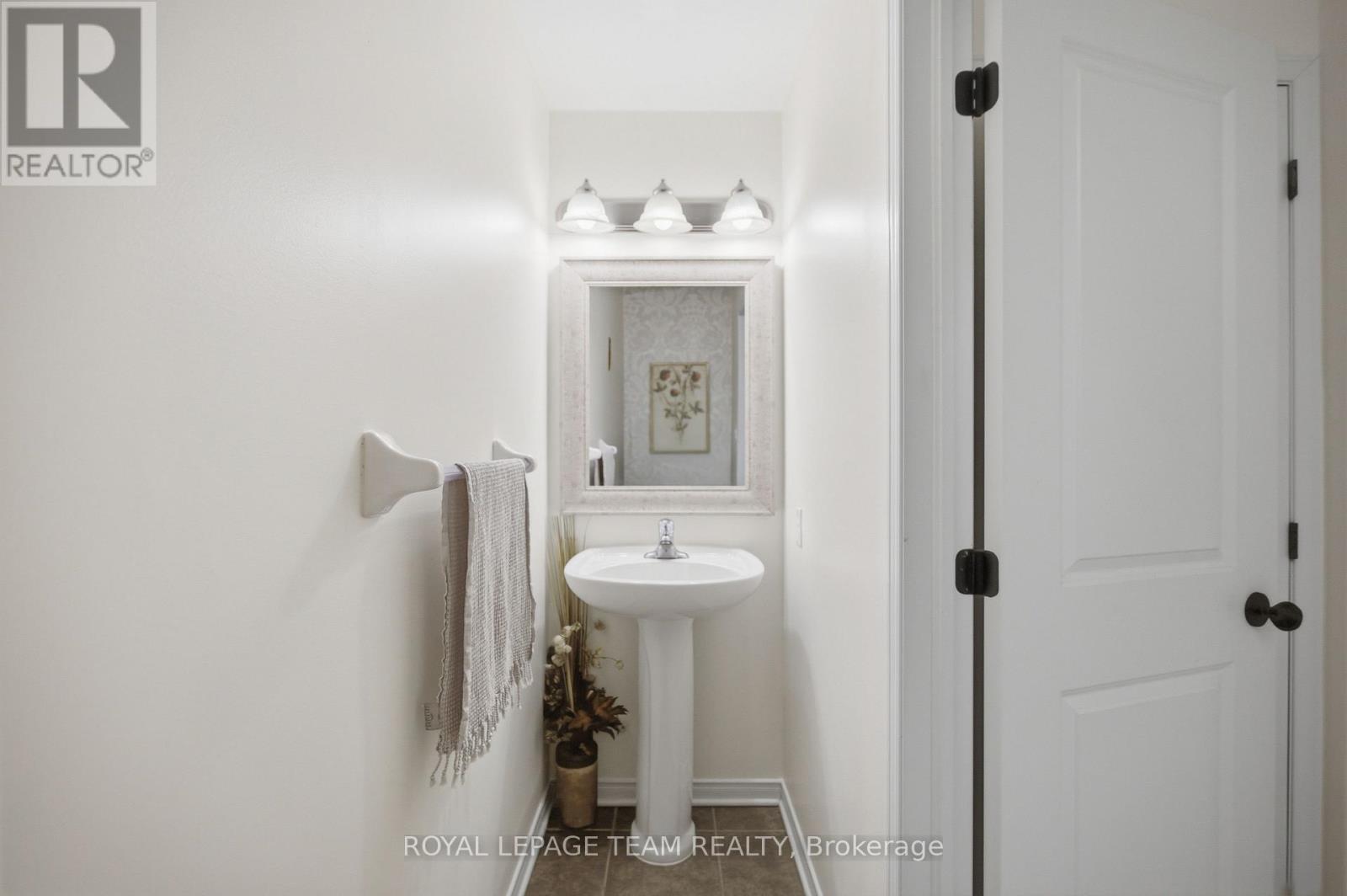 790 KILBIRNIE DRIVE - Image 16
