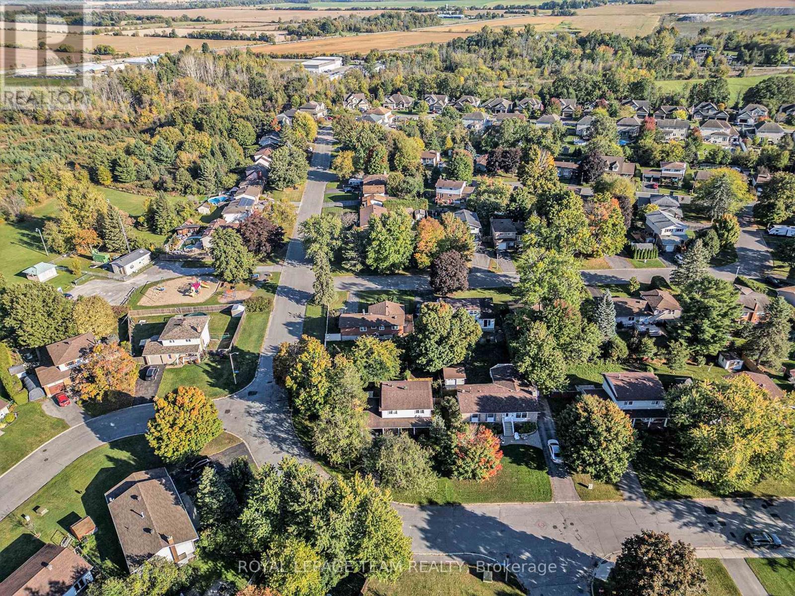 23 CHANONHOUSE DRIVE - 25