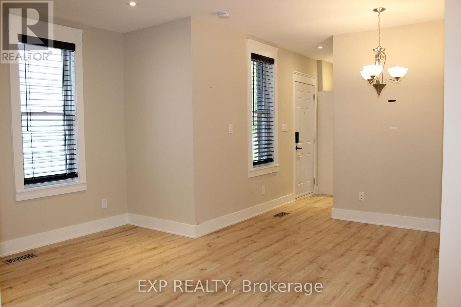 9 KENT STREET - Image 7