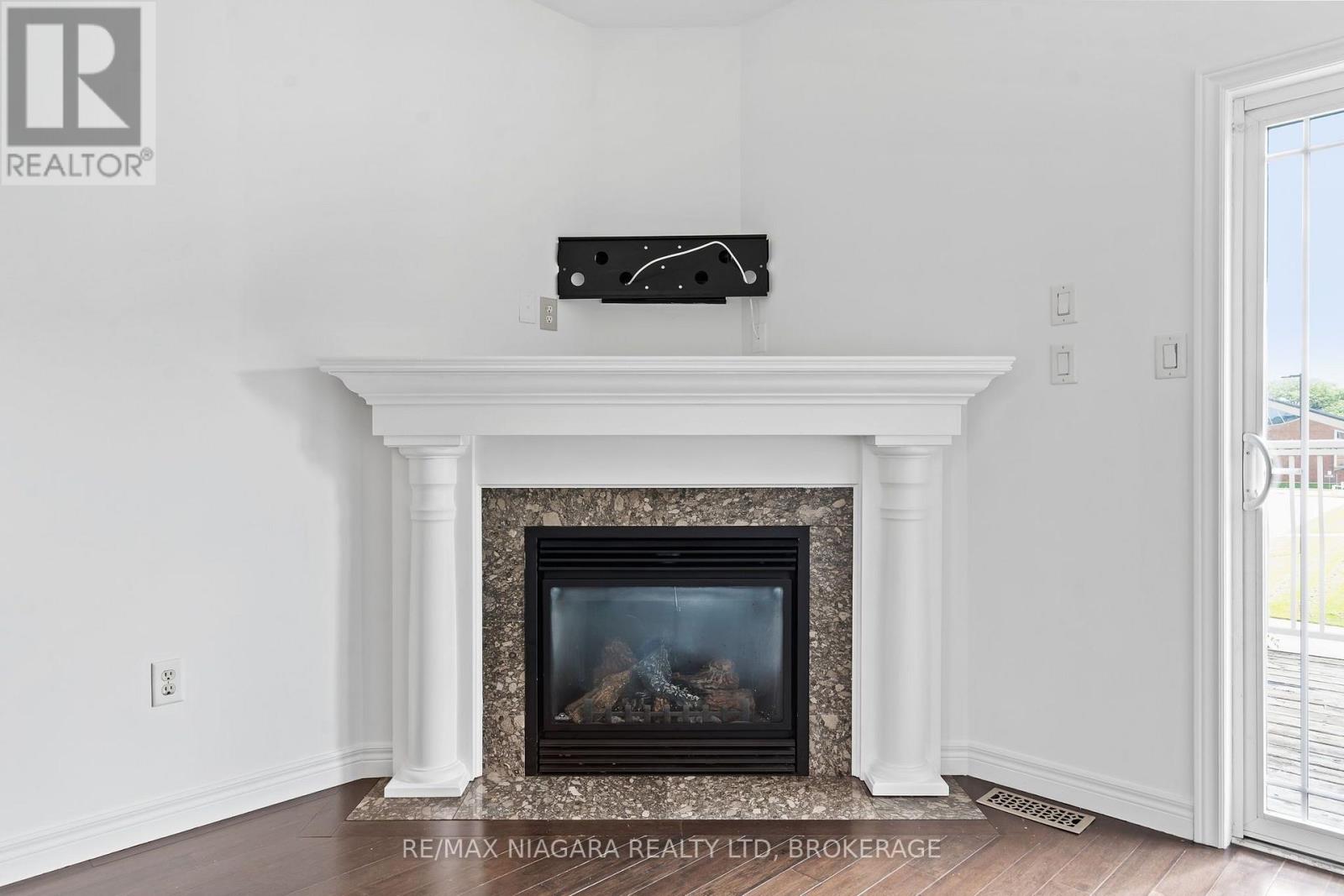 15 HEMLOCK WAY - Image 12