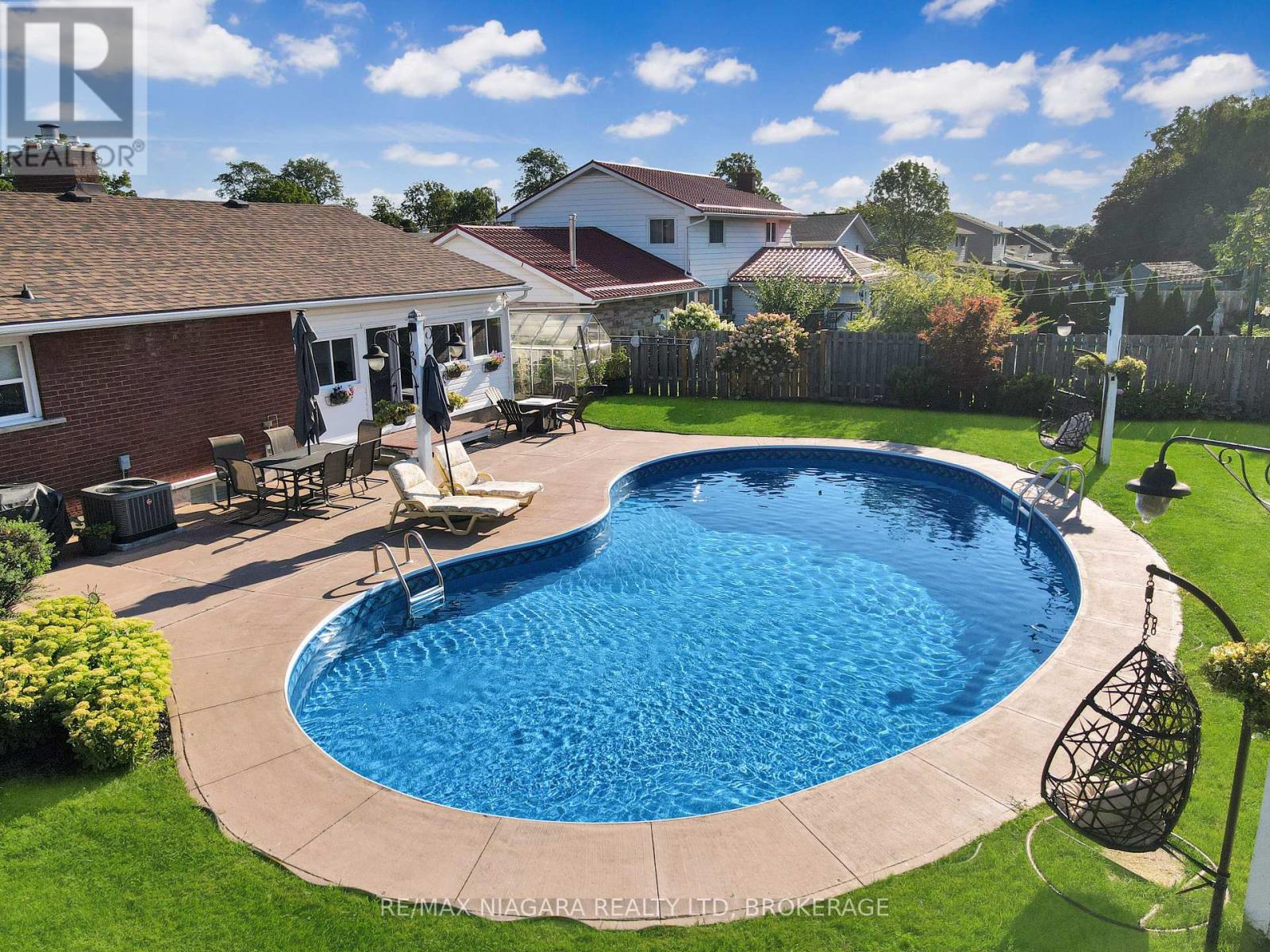 27 LINDBERGH DRIVE - Image 32