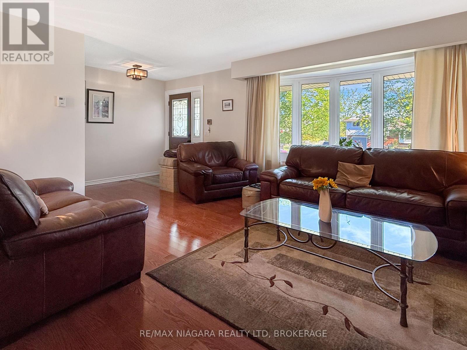 27 LINDBERGH DRIVE - Image 5