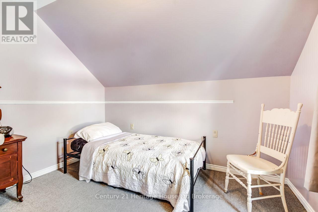 166 DUNDAS STREET W - Image 11