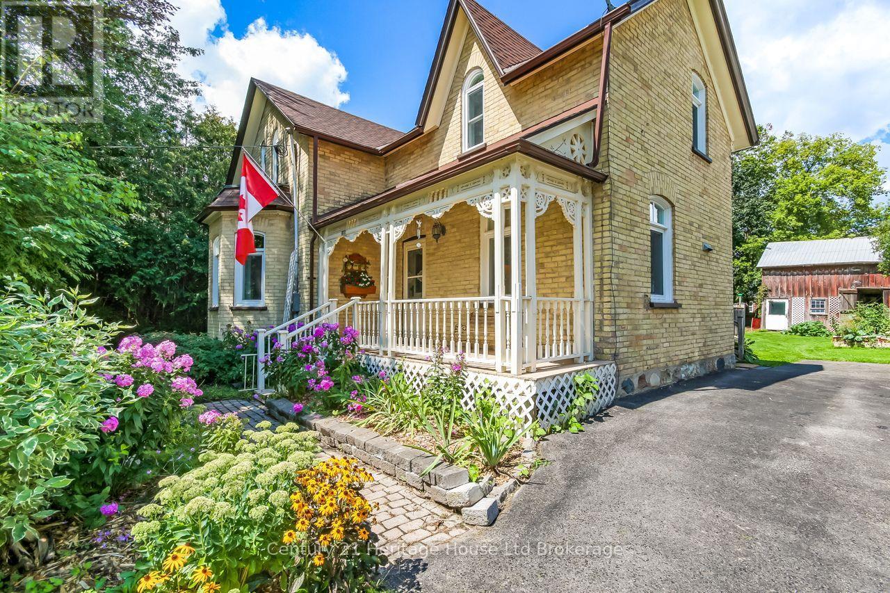 166 DUNDAS STREET W - 2