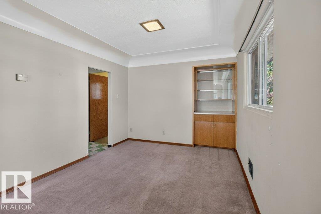 11852 55 ST NW - Image 12