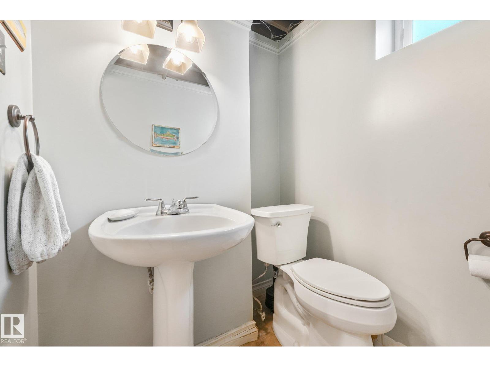 16613 90 AV NW - 32