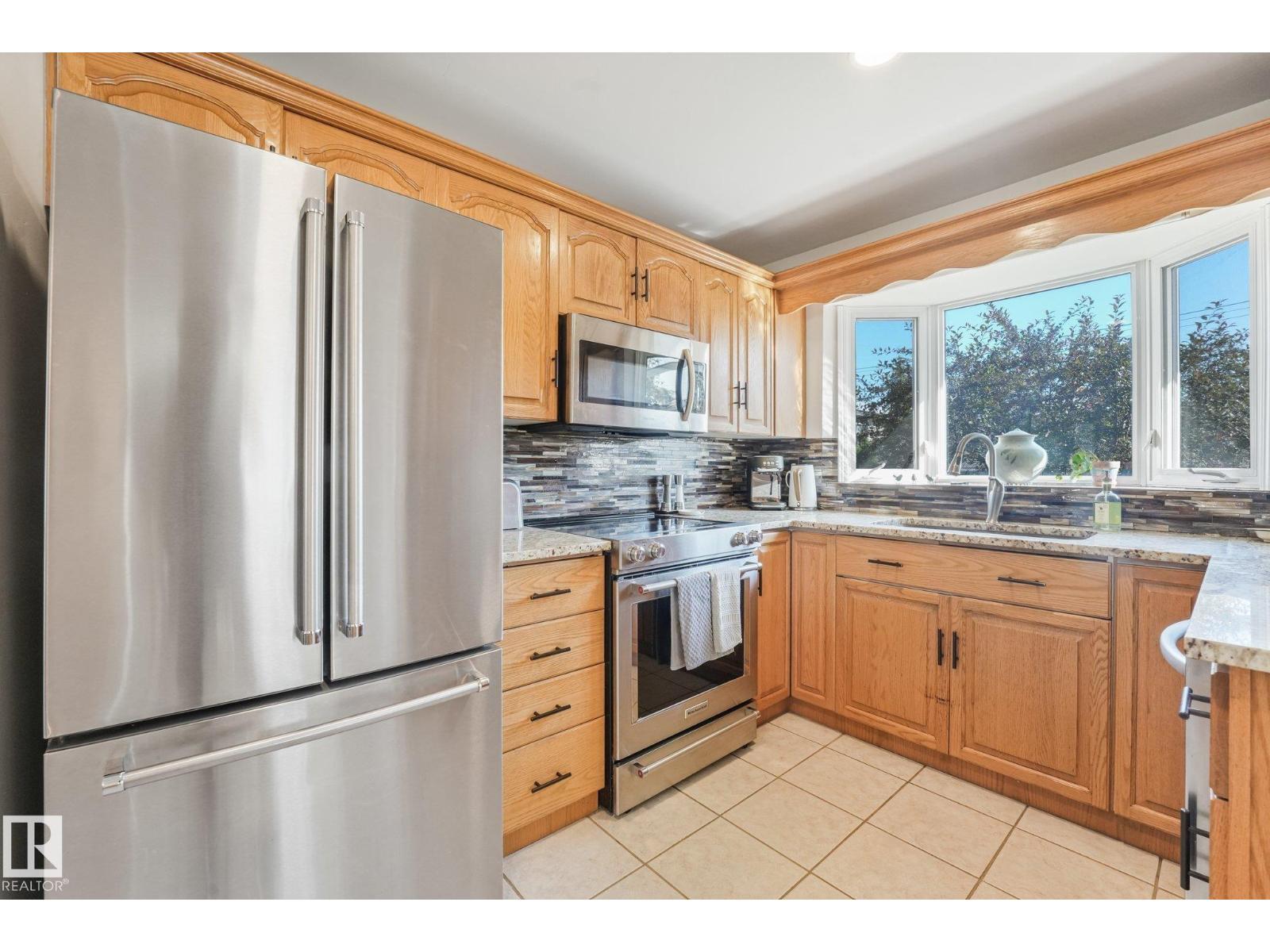 16613 90 AV NW - Image 52