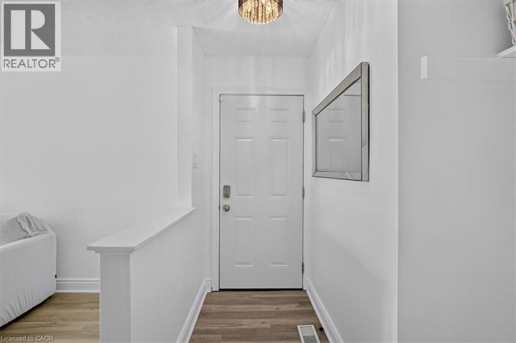 27 GRETNA Court - Image 3