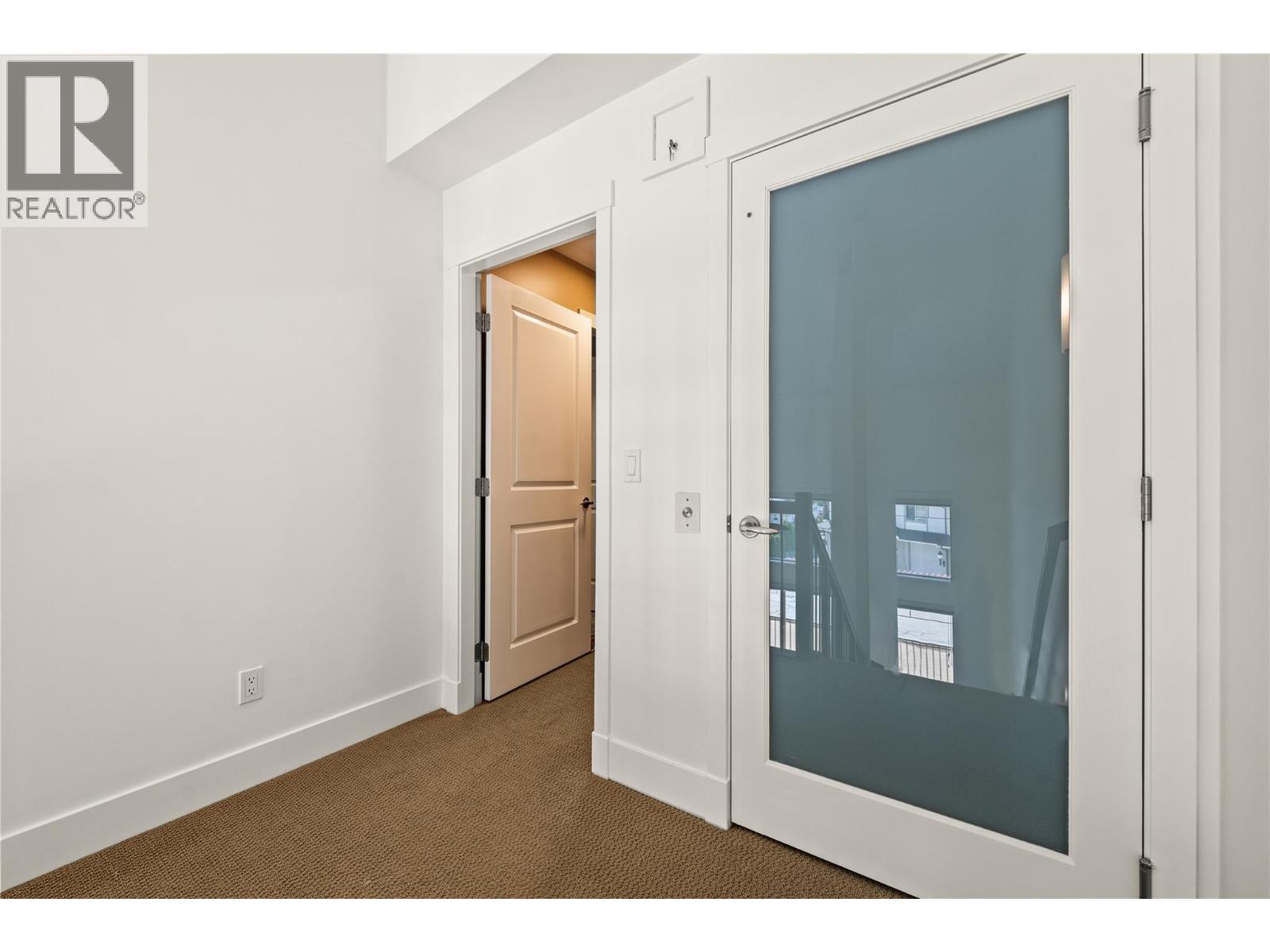 5 3359 Cougar Road, West Kelowna
