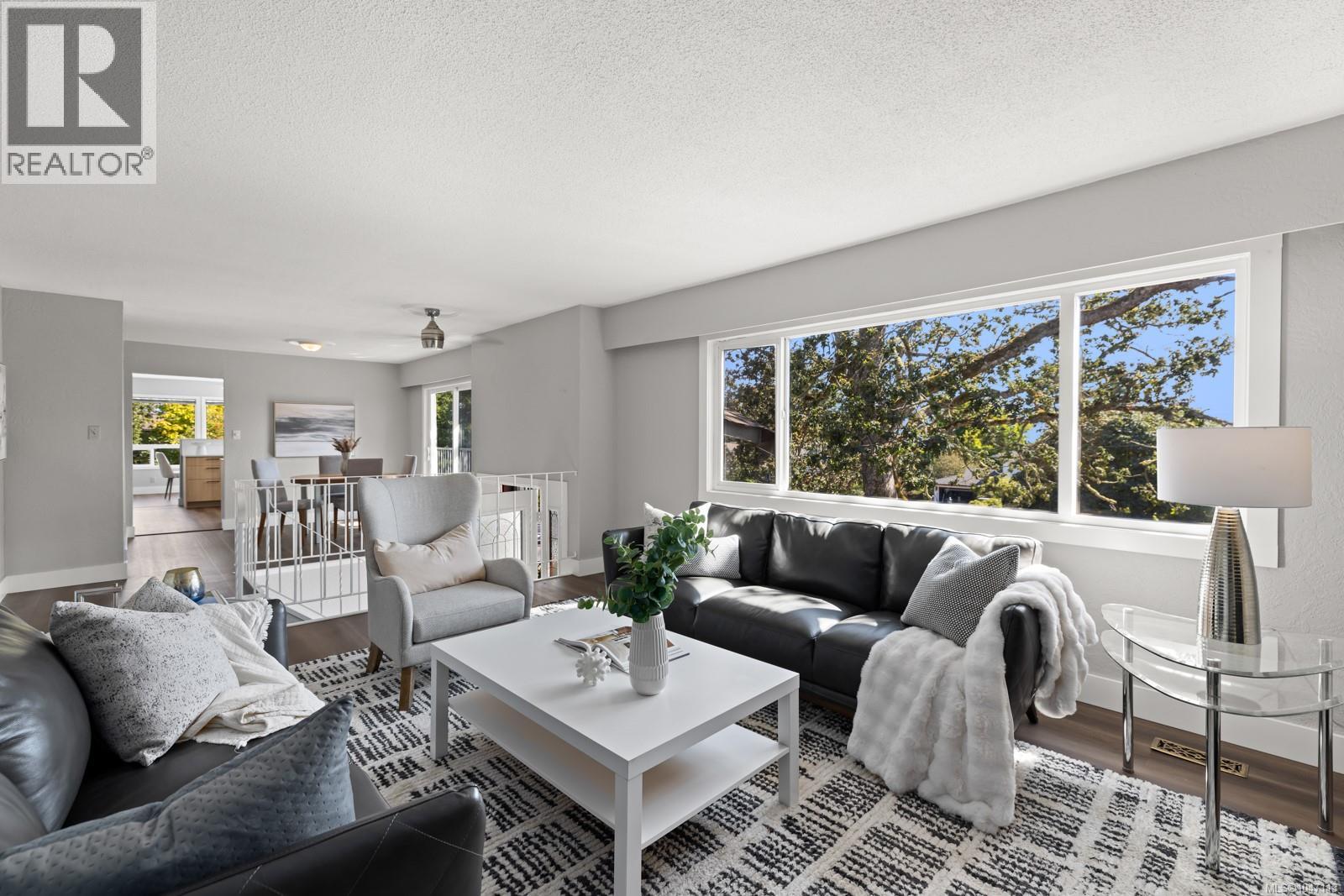 3944 Circle Dr - Image 19