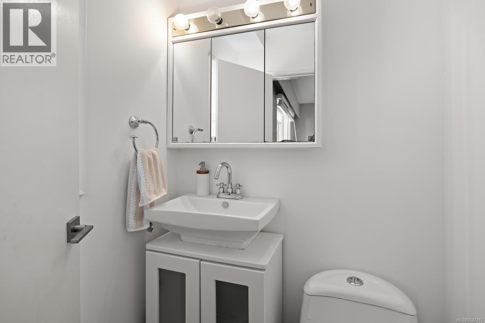 3944 Circle Dr - Image 24