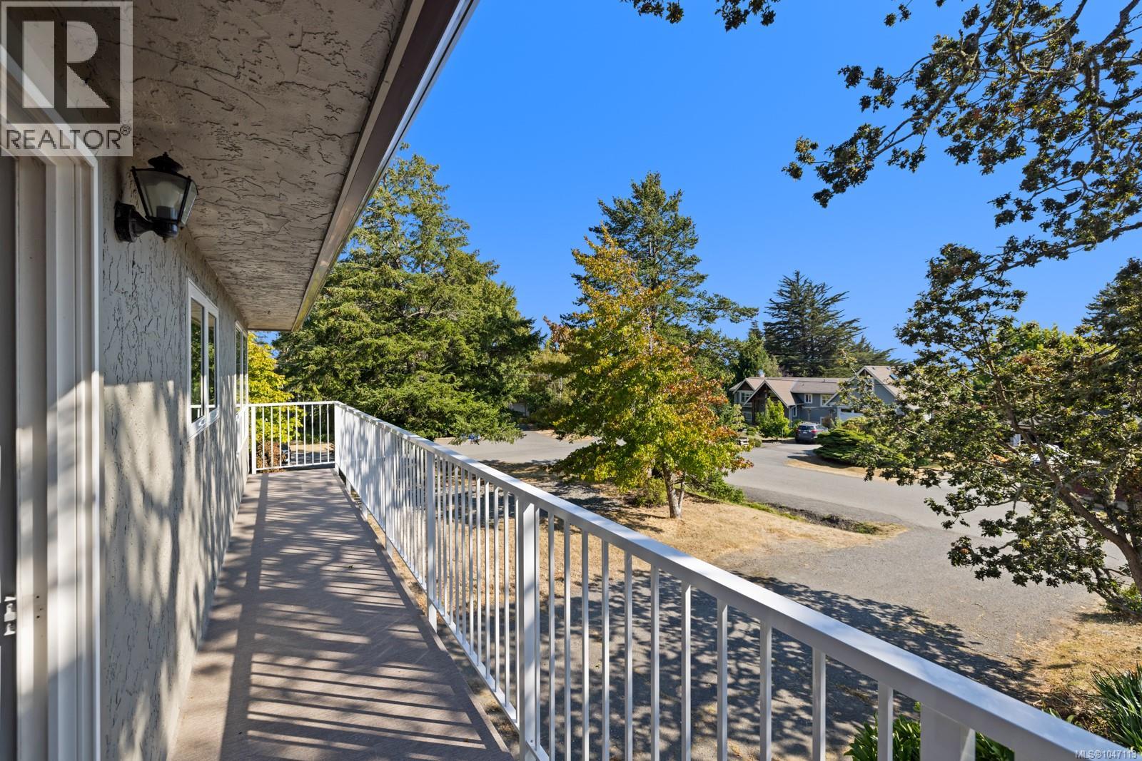 3944 Circle Dr - Image 28