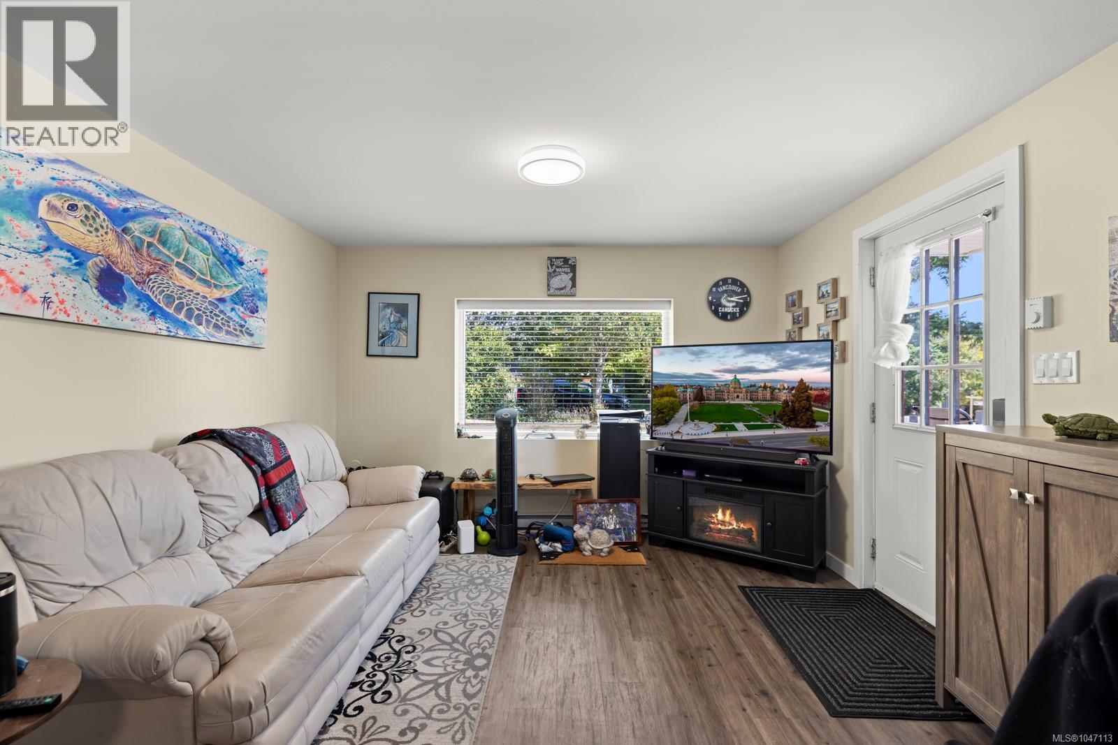 3944 Circle Dr - 39
