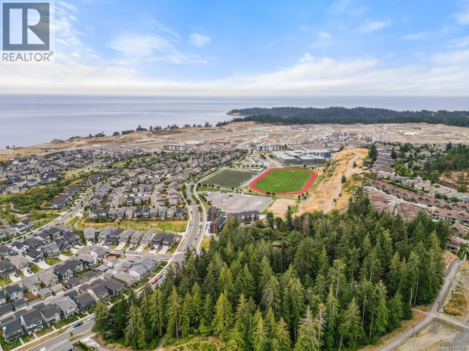 3944 Circle Dr - Image 52