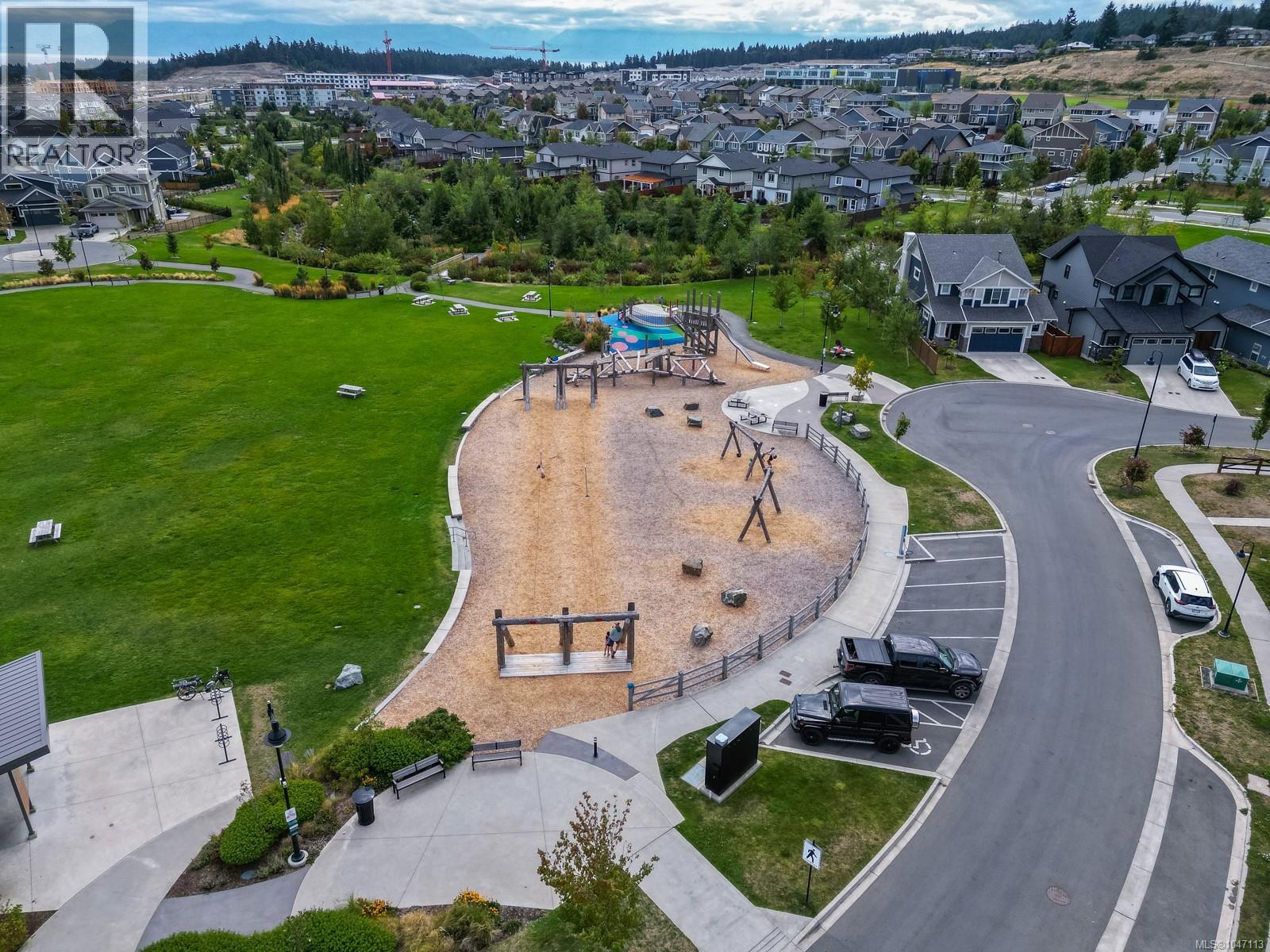 3944 Circle Dr - 60