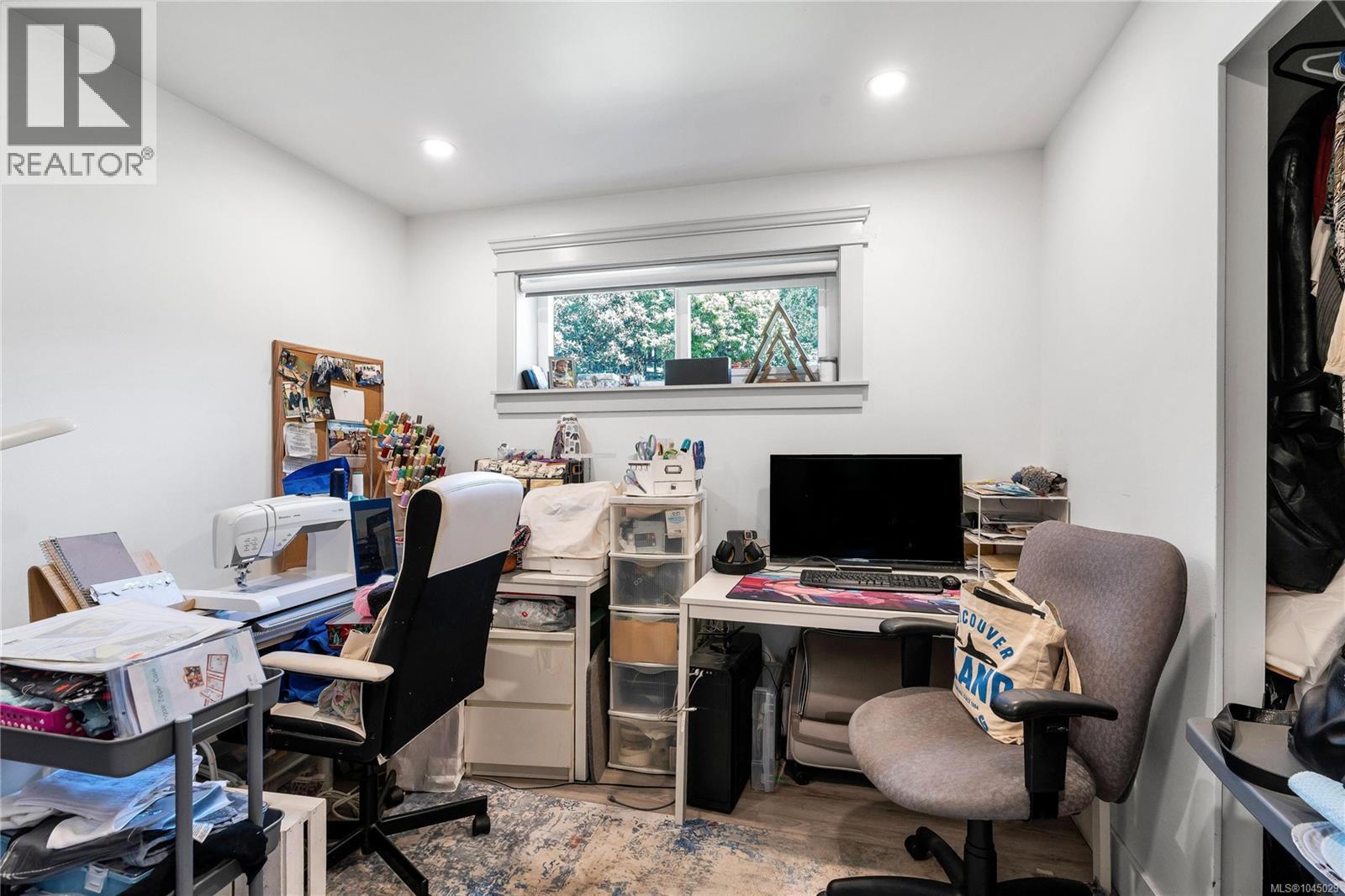 619 Sandra Pl - 43