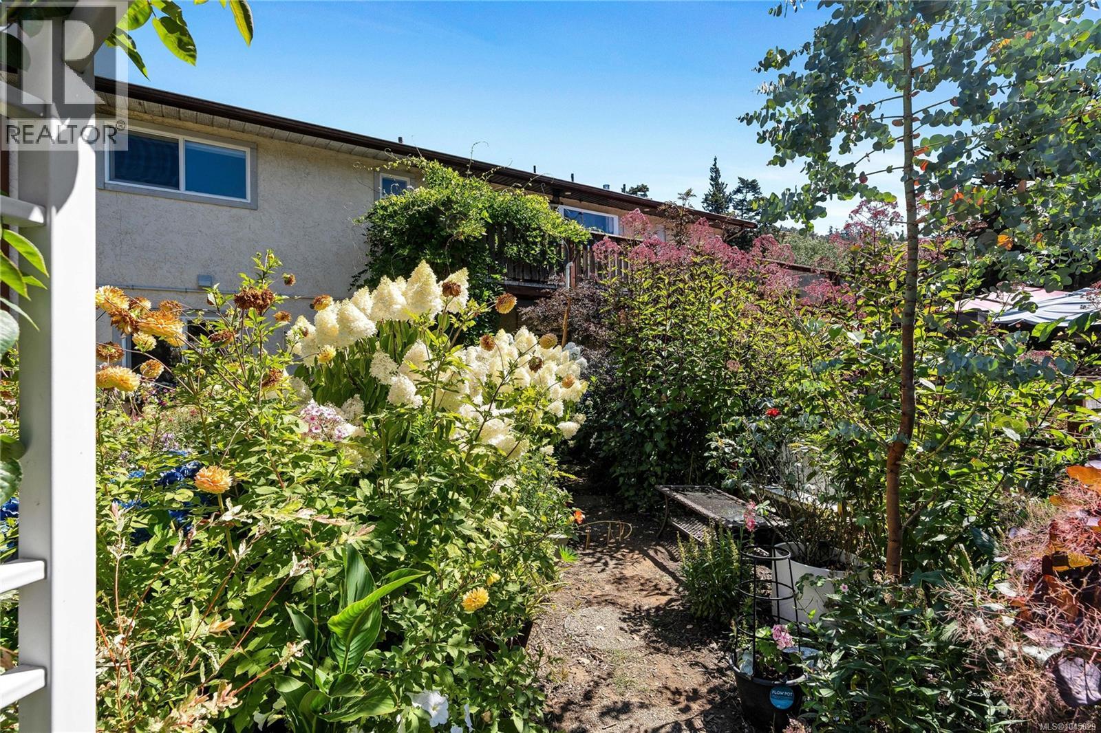 619 Sandra Pl - Image 50