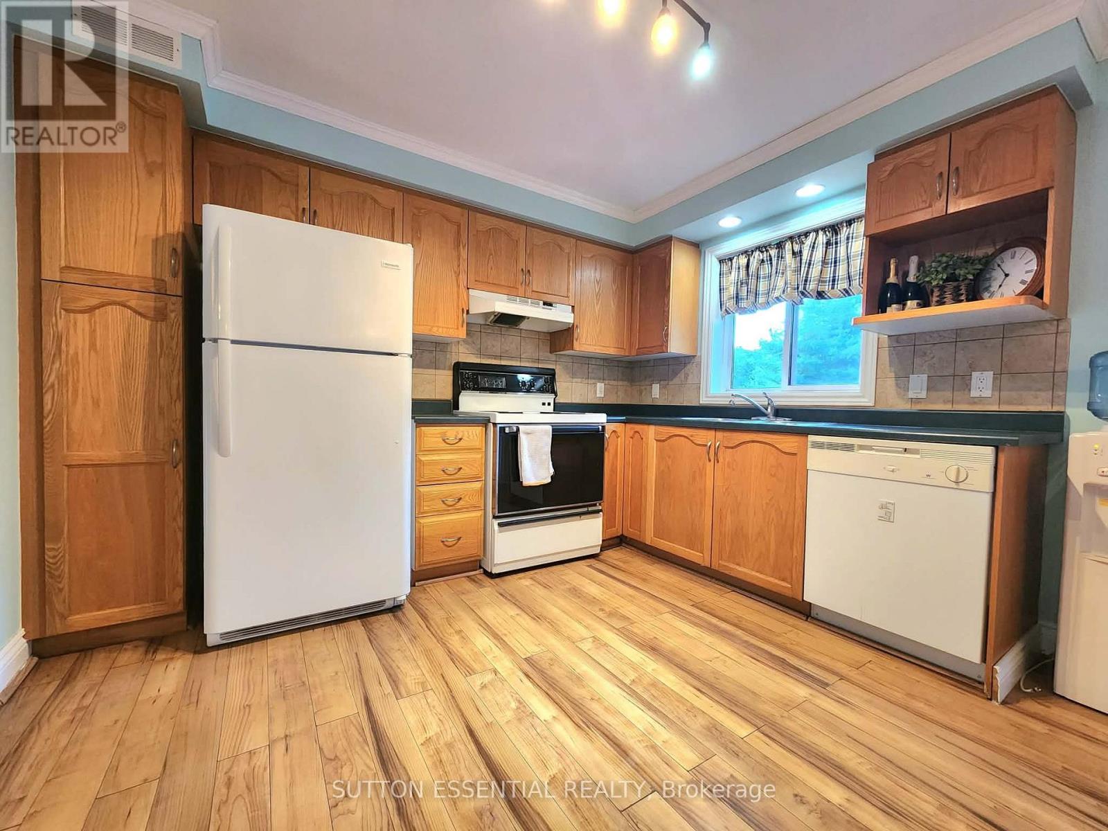 1223 HALLECKS ROAD S - Image 14