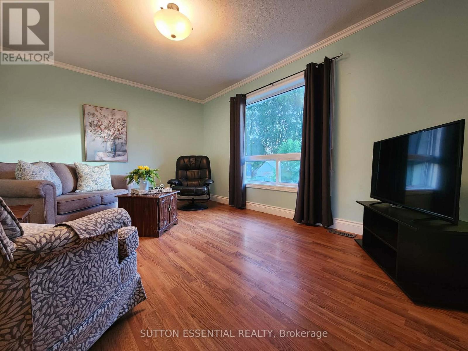 1223 HALLECKS ROAD S - Image 6