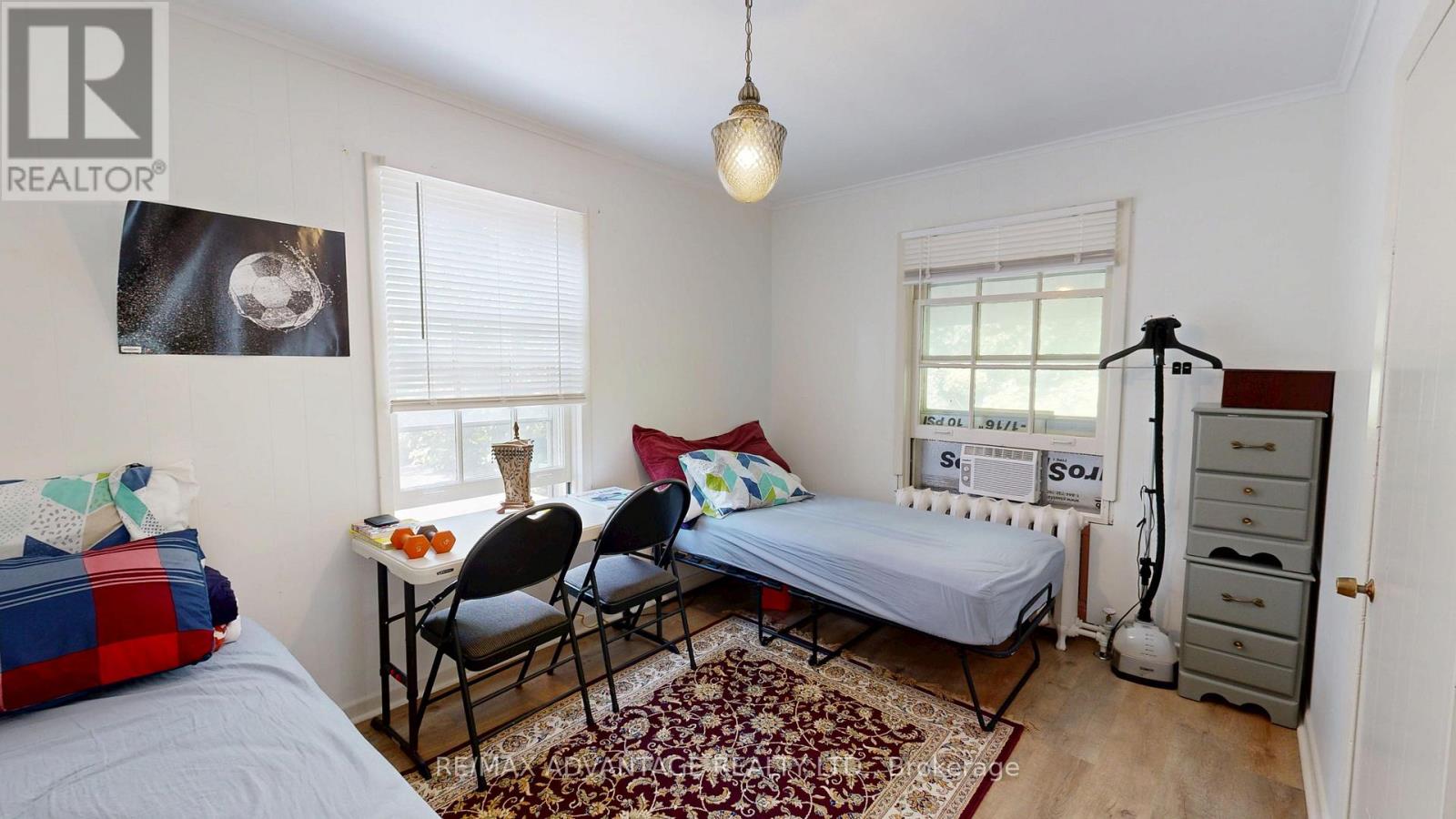 4 FARLEY PLACE - 34