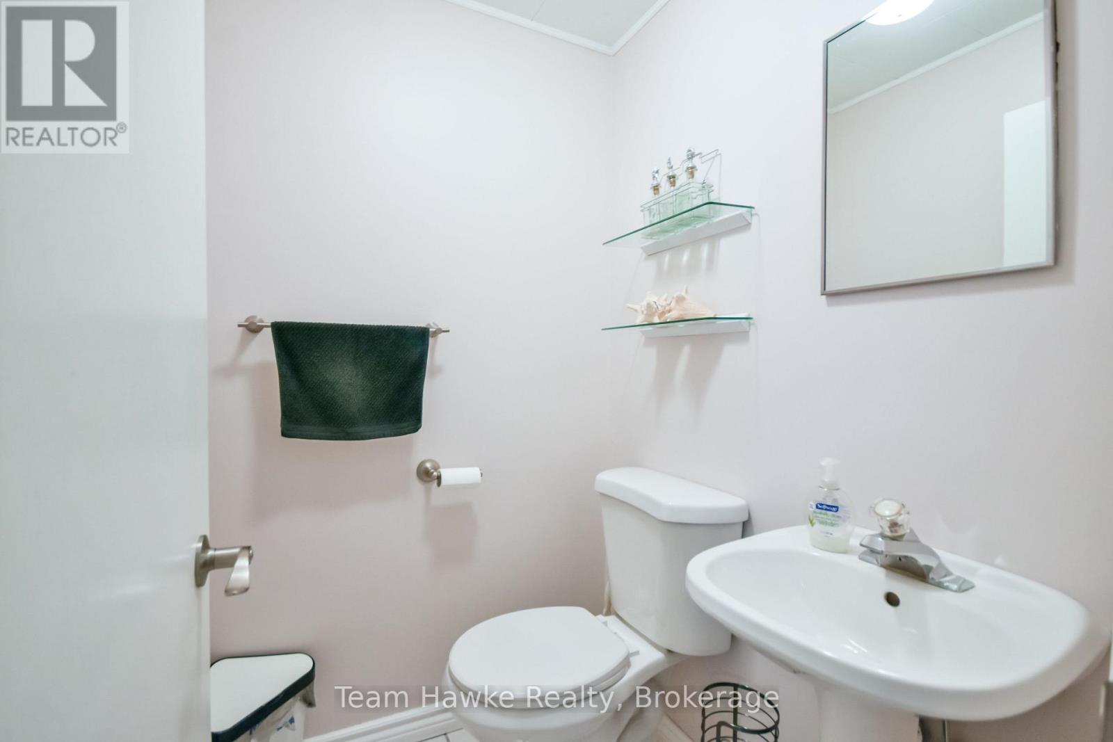 25 LUCY STREET - Image 34