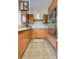 28 Glendarling Crescent, Stoney Creek, ON L8E0A9 Photo 11
