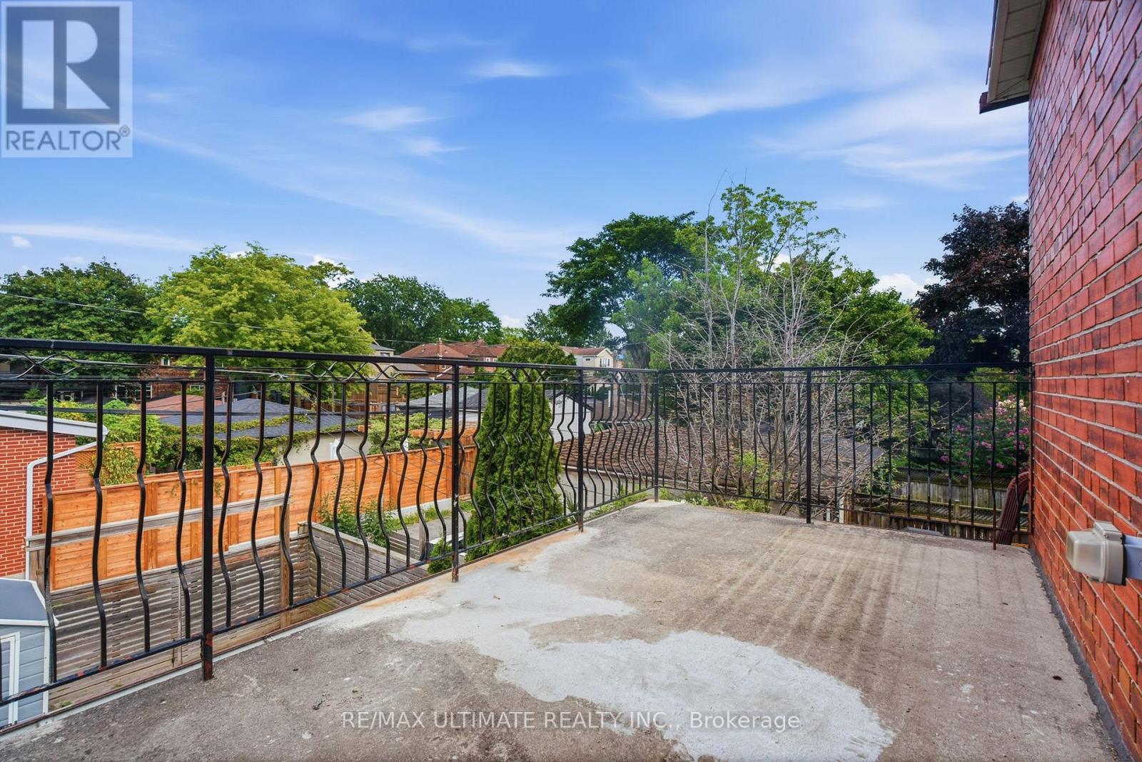 305 WINONA DRIVE - 28