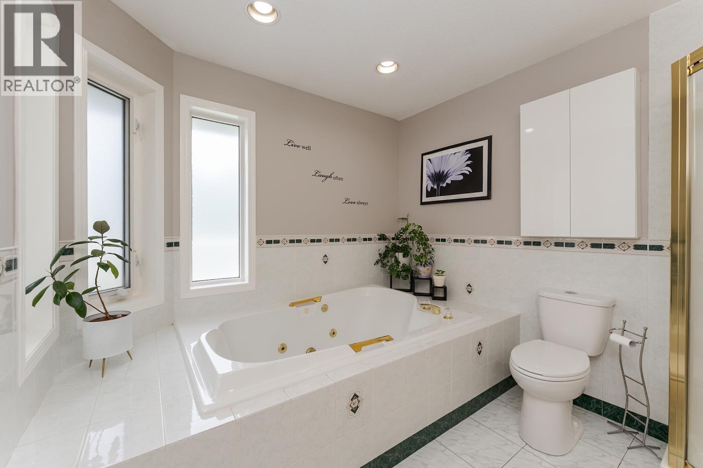 Photo 33 of 41 — 2560 PARENT ROAD · Prince George, BC