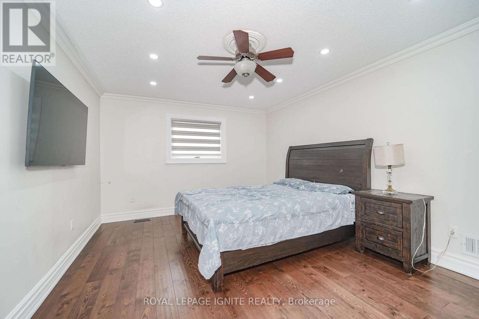 1592 HARROWSMITH COURT N - Image 41