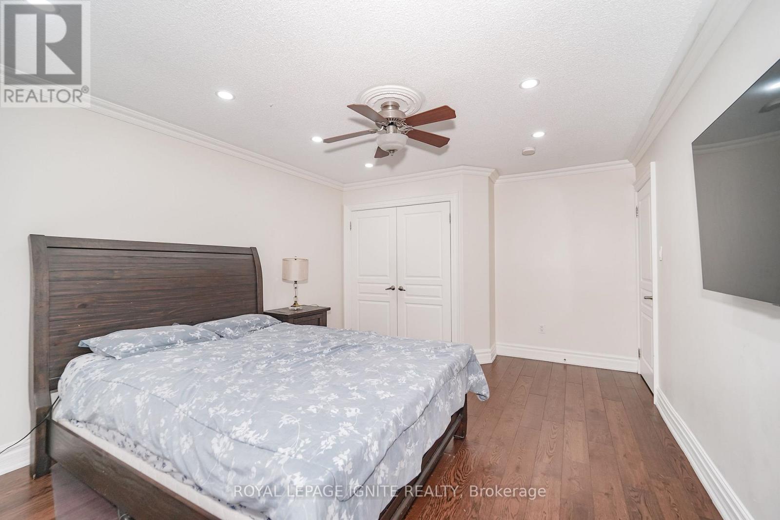 1592 HARROWSMITH COURT N - Image 42