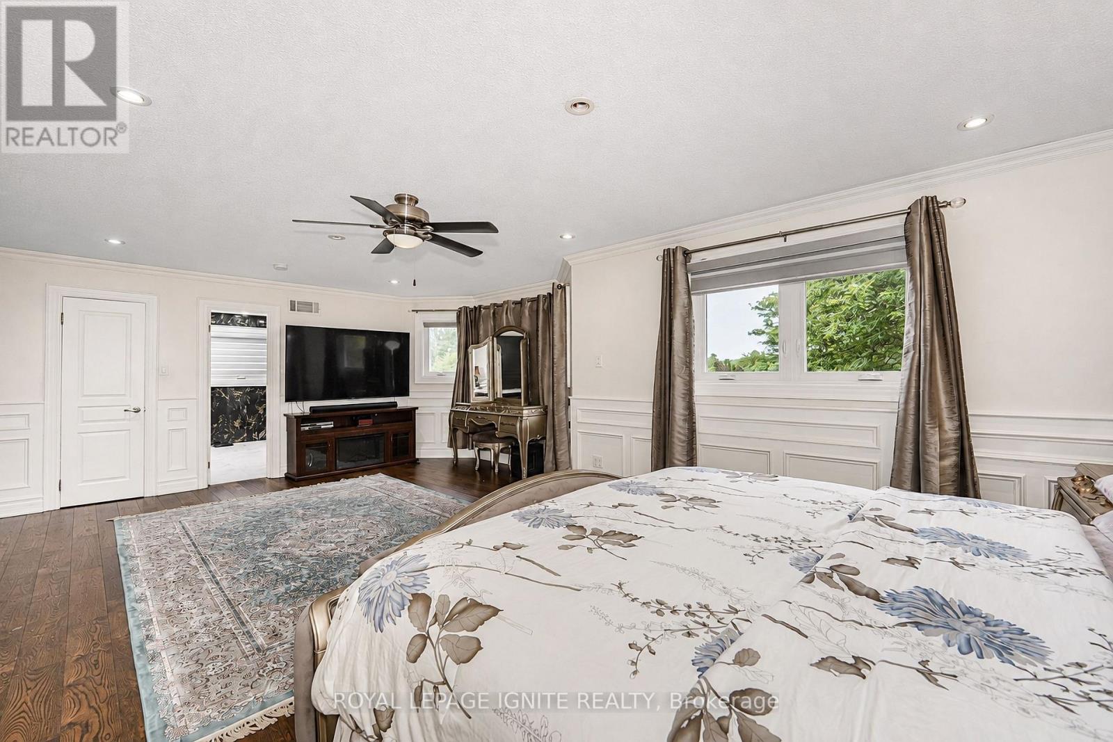 1592 HARROWSMITH COURT N - Image 47