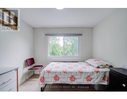 160 Purvis Crescent, Toronto, ON M1B1H9 Photo 12