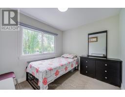 160 Purvis Crescent, Toronto, ON M1B1H9 Photo 13