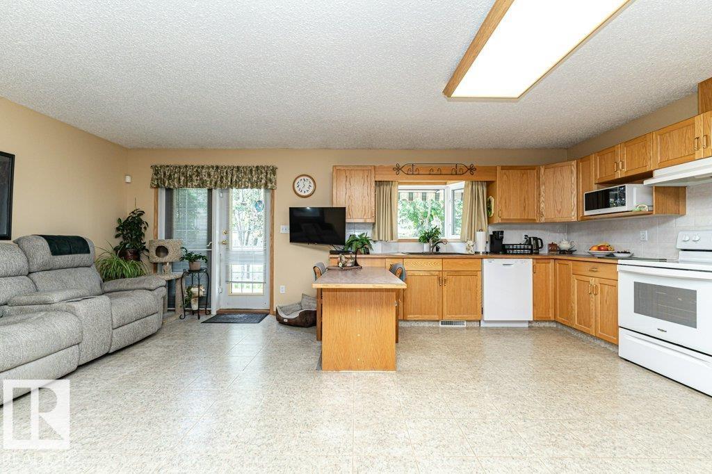 #1 CENTURY VILLAS WY - 23