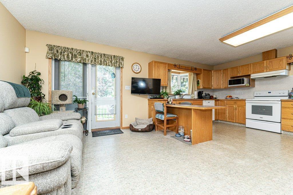 #1 CENTURY VILLAS WY - 8