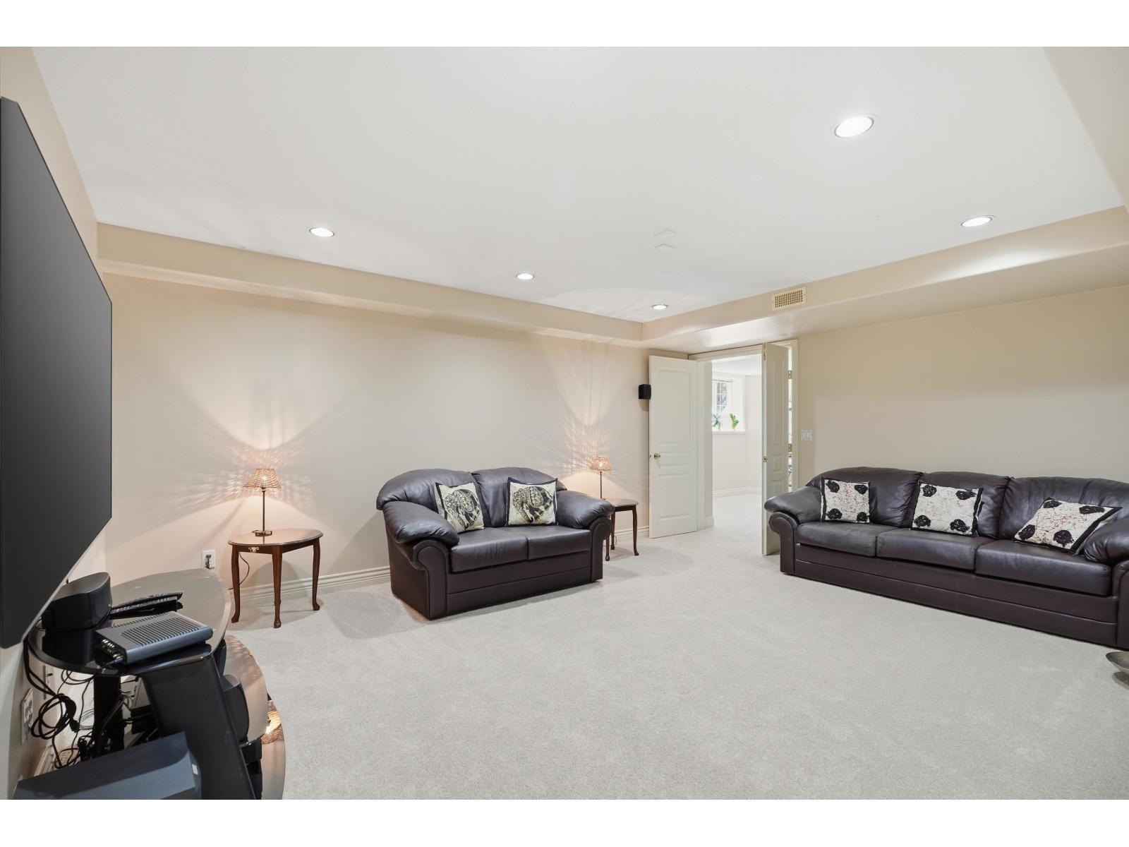9899 181 STREET, Surrey