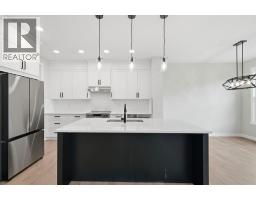 Primary Bedroom - 435 Kinniburgh Loop, Chestermere, AB T1X3C4 Photo 9
