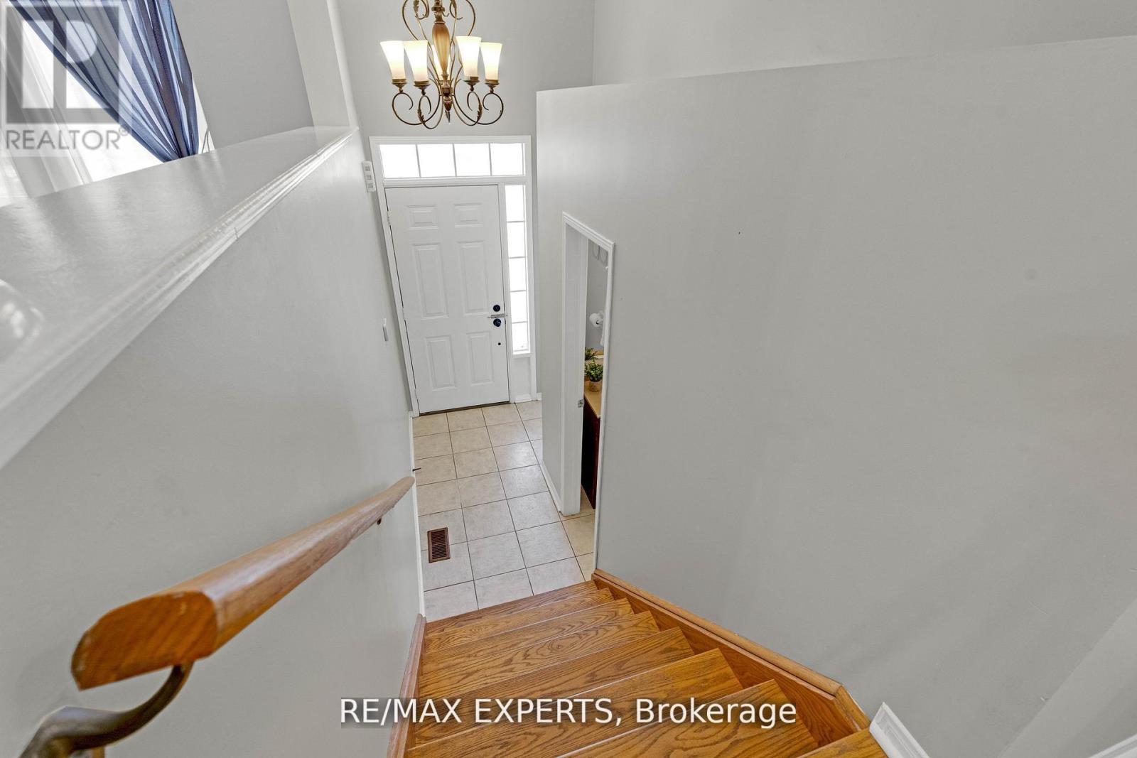 #61 19 FOXCHASE AVENUE - 3