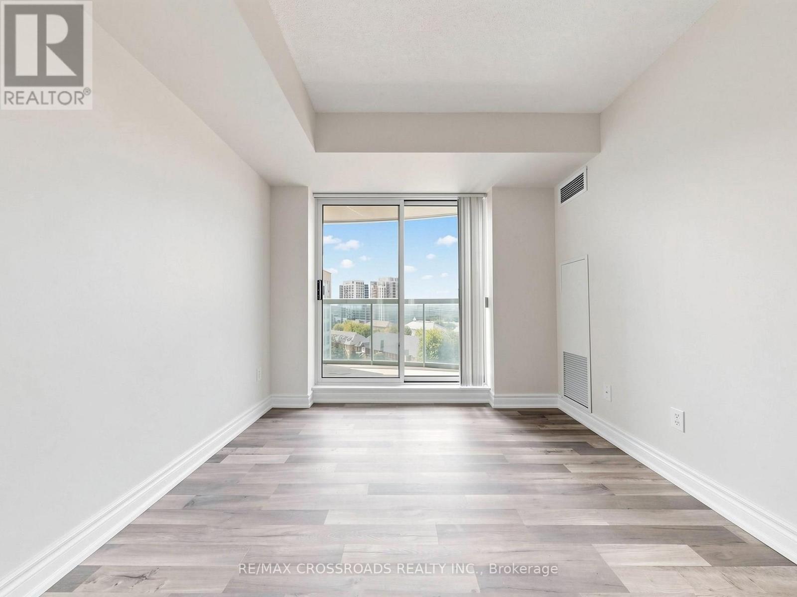 #713 3 ELLESMERE STREET - 19