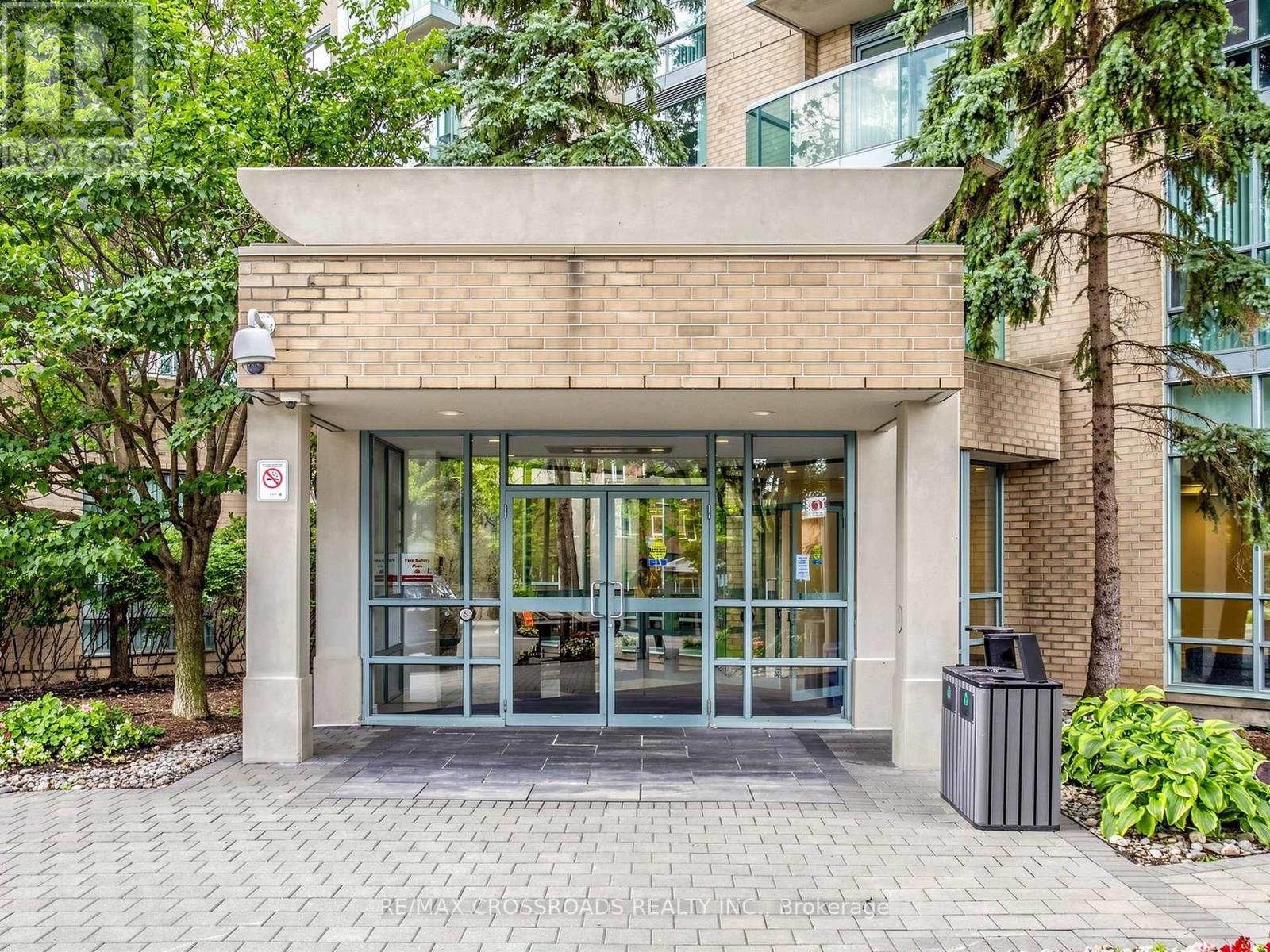 #713 3 ELLESMERE STREET - 3