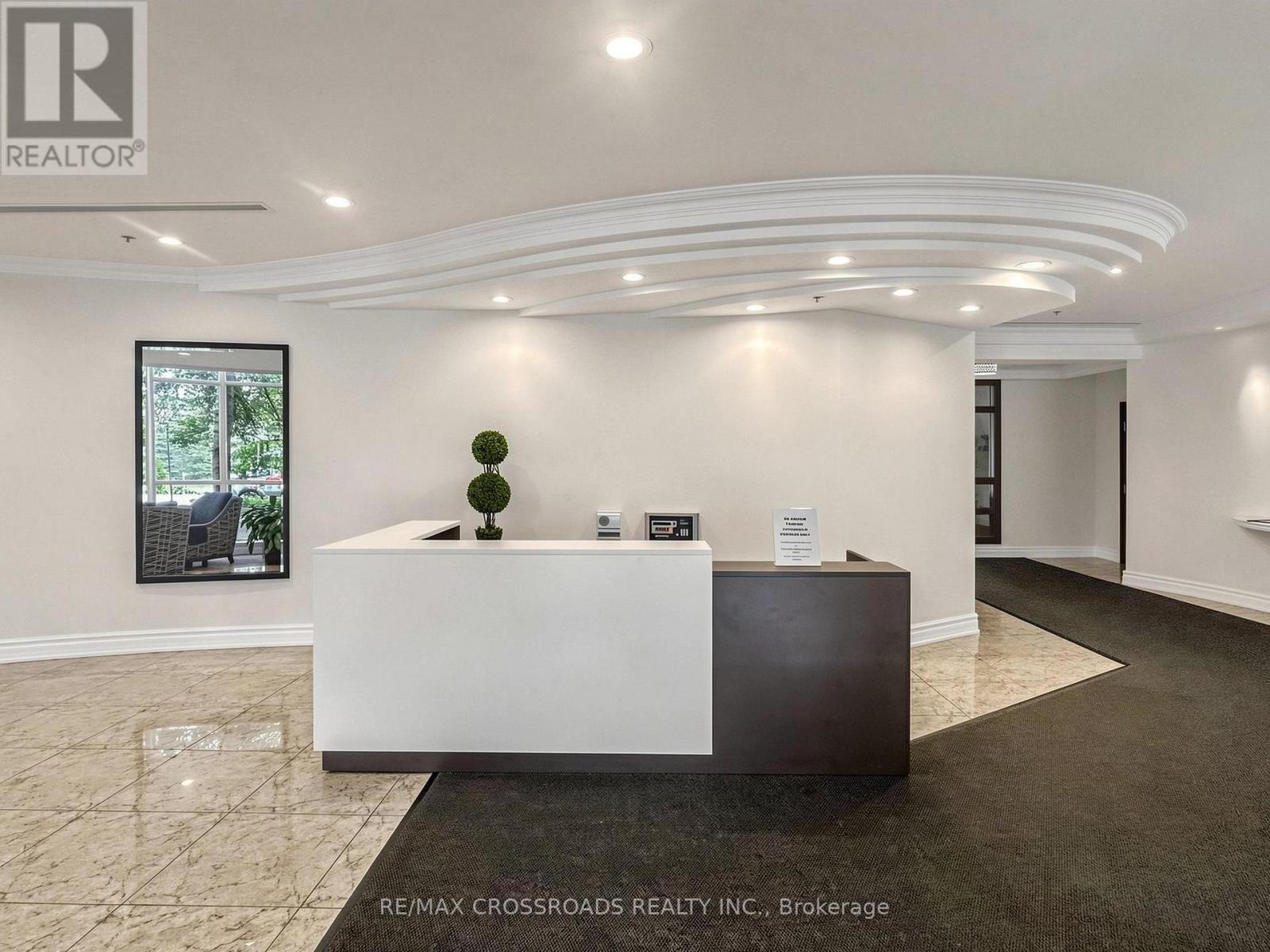 #713 3 ELLESMERE STREET - 4