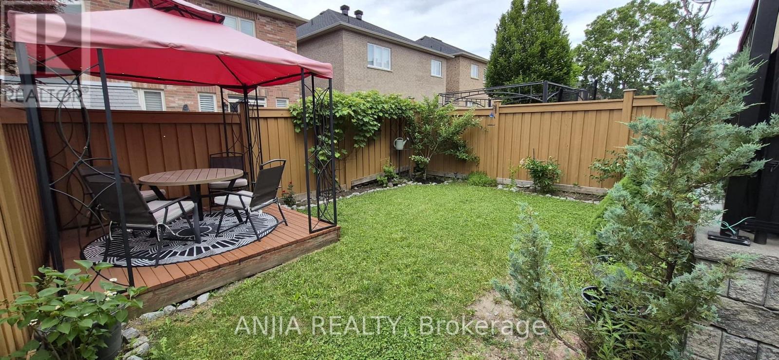 29 BUTTERWOOD LANE - 47