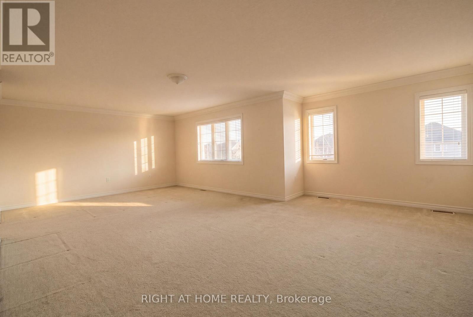 52 PRINCE WILLIAM WAY - 25