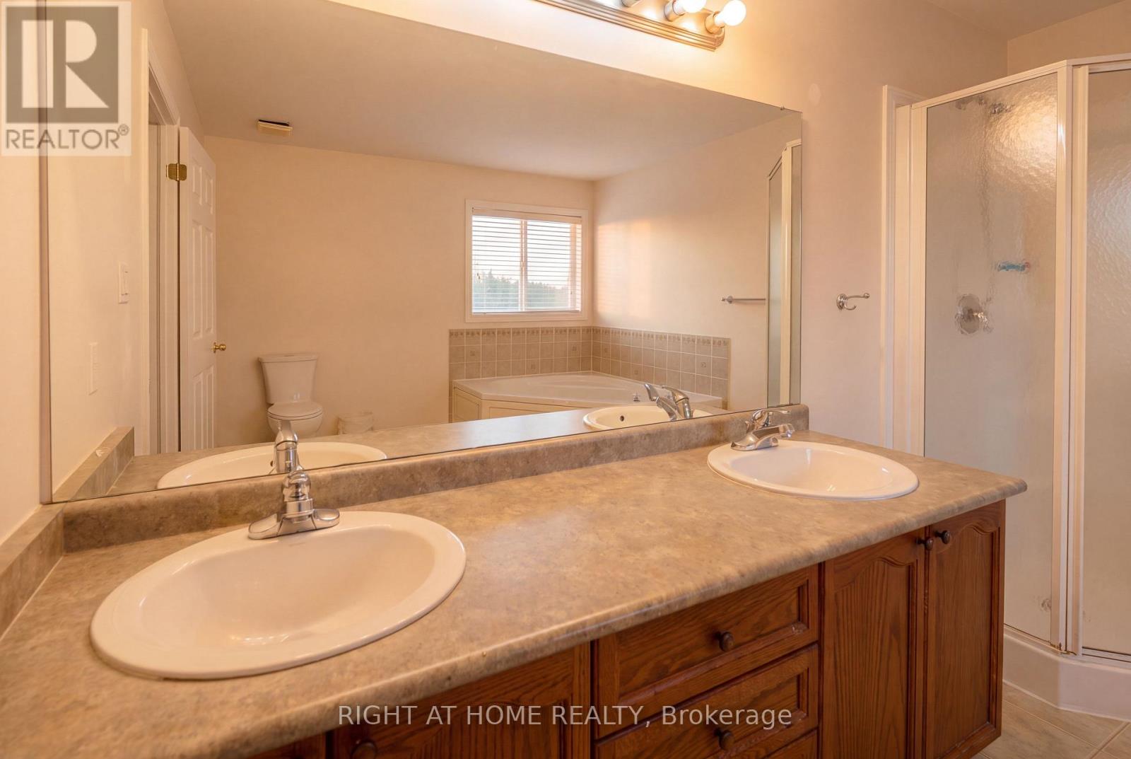 52 PRINCE WILLIAM WAY - Image 33