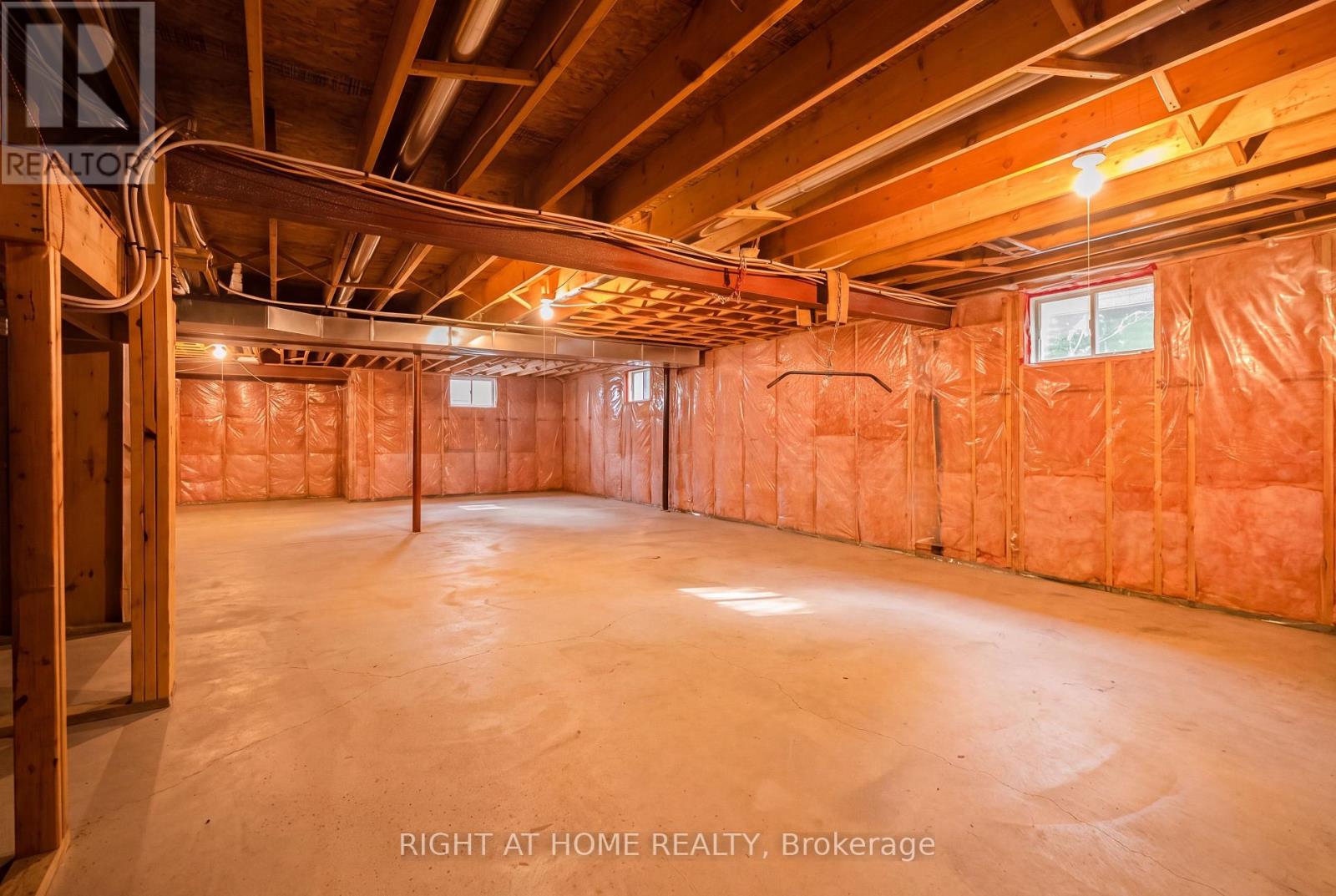 52 PRINCE WILLIAM WAY - 50