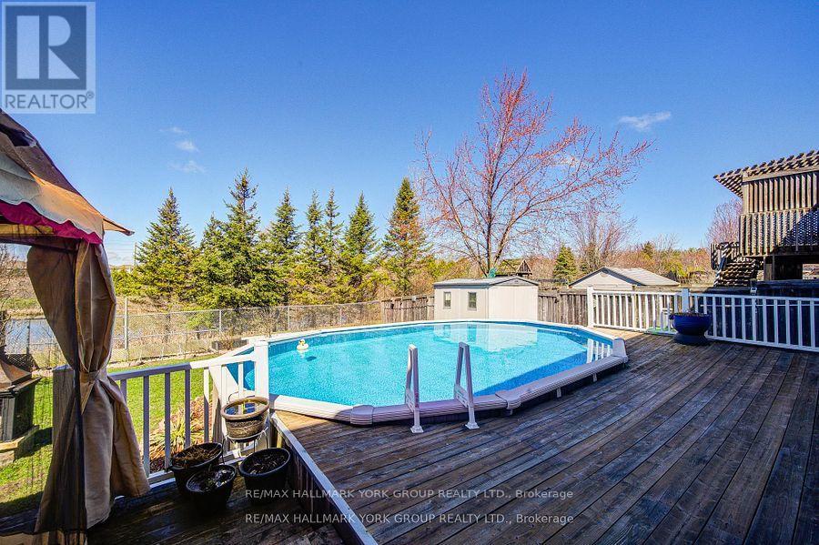 26 REGALIA WAY - Image 37