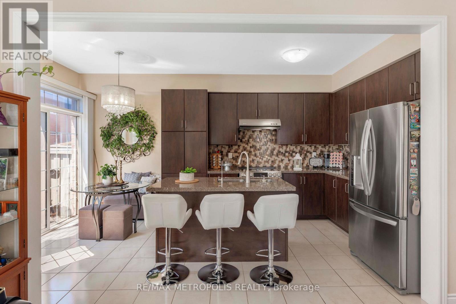 2 BRENTWICK DRIVE - 17