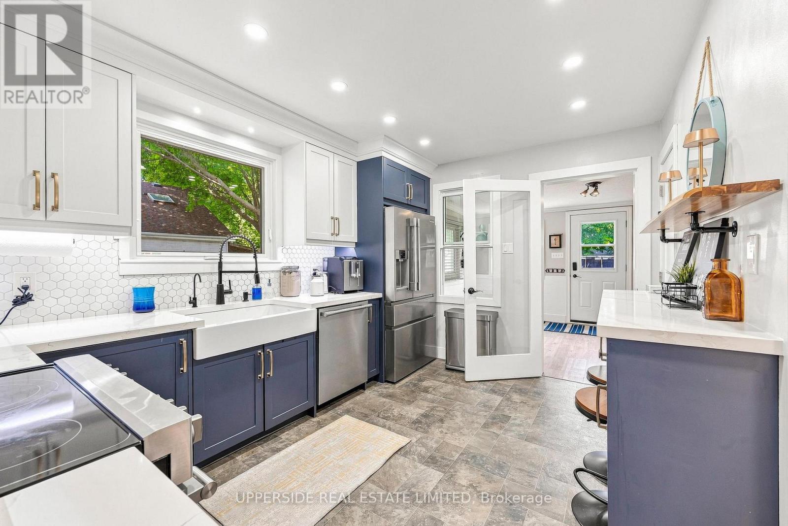 257 OTTAWA STREET N - Image 14