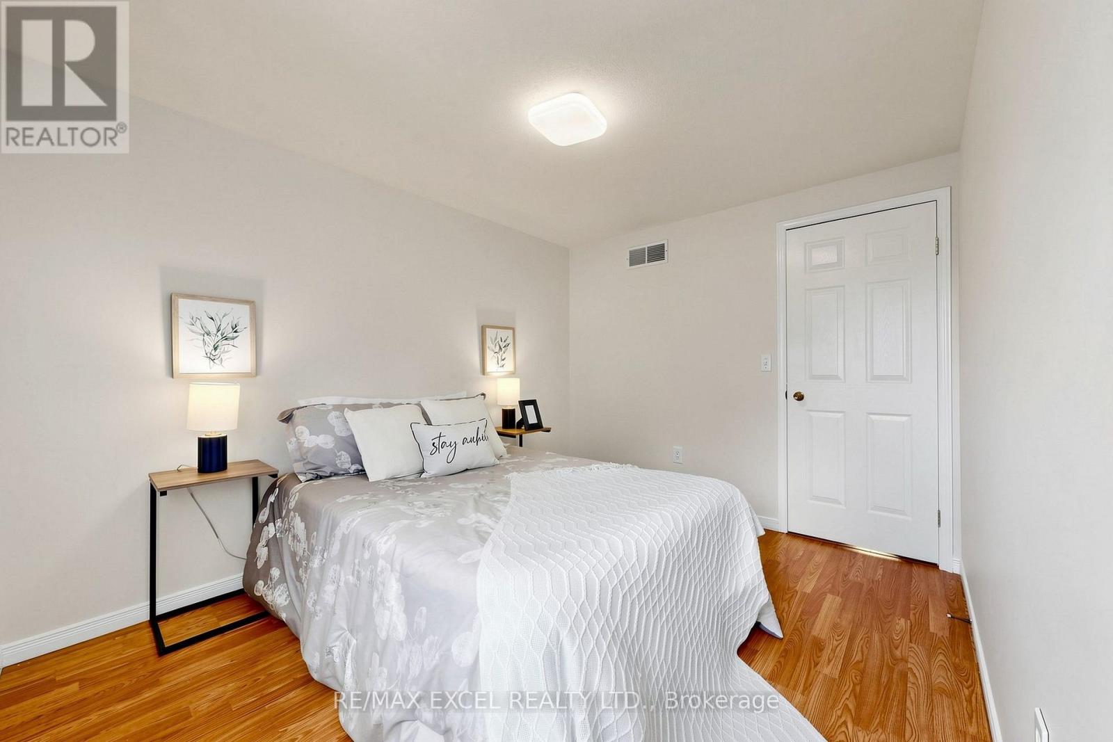 548 MARINER DRIVE - 12