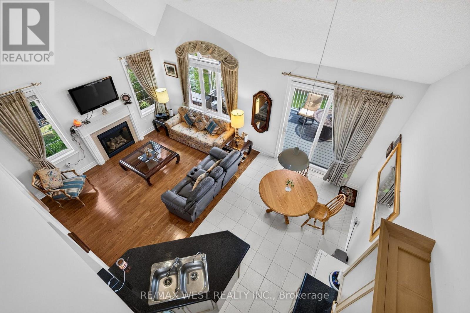 1 POTTS LANE - Image 14